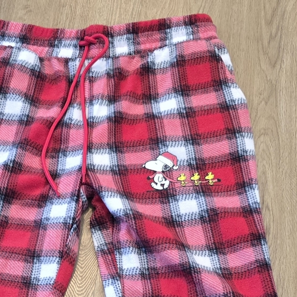 Women's Peanuts Red and Black Plaid Flannel Pants - Picture 1 of 4